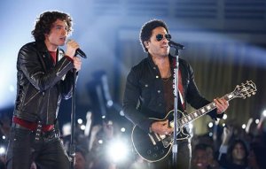 Adorable Miguel Dakota performing with Lenny Kravitz.  Even though Lenny is not a good singer, he does look incredible for fifty!!!