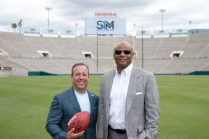 David Meltzer and Warren Moon. Photo courtesy of Sports 1 Marketing.