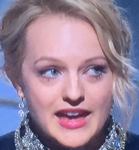 Elisabeth Moss' weird  color-in-only-the-middle lipstick.  Photo by Karen Salkin.