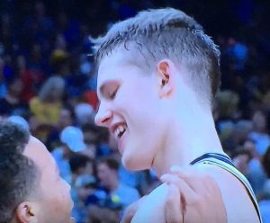 Lovely Mo Wagner (the tall guy) from Michigan congratulating opponent Jalen Brunson for beating him in the Final game! How nice is he???  Can you see why he's my MOP?! Photo by Karen Salkin.