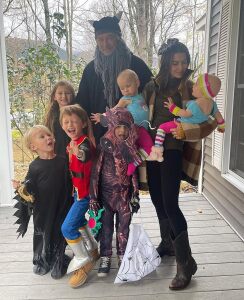 The Baldwin brood trick-or-treating in 2021 as if Alec does not have a care in the world...other than that he just killed cinematographer Halyna Hutchins.