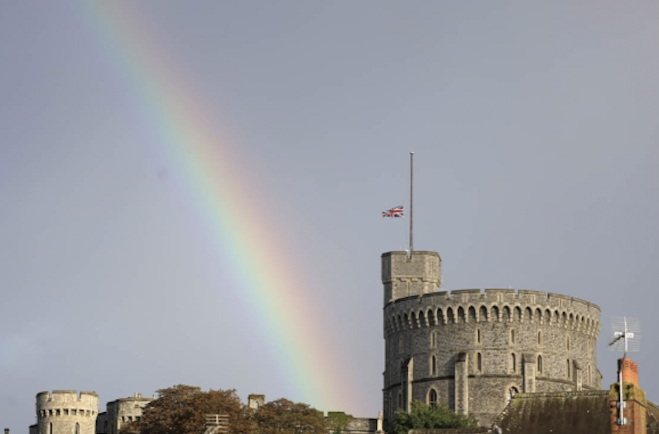 The sky over Windsor Castle right after Queen Elizabeth died. Photo by Chris Jackson/Getty Images.