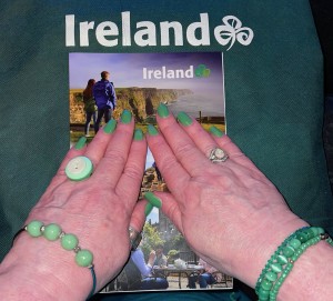 Karen Salkin's tribute to Ireland on her hands! Photo by INAM staff.