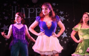 (L-R) Rachel Logan, Emilia Vial, and Eva Haimovich. Photo by Hann Crews.