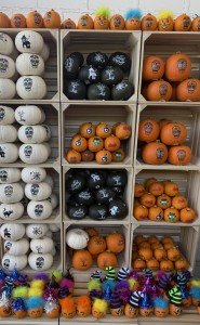 A cute Halloween display in LA. Photo by Karen Salkin.