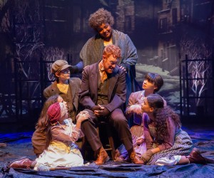 Kasey Mahaffey in the center. Photo by Abe Portillo, as is the one at the top of this review.