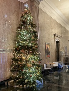 I don't have pix of two of the numbers from the show, but here's the Wallis' gorgeous Christmas tree. You can see the equally-attractive Chanukkah display on the right side of the pic, which is right across from the Box Office. Photo by Karen Salkin. 