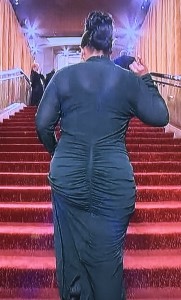 The rear view of Yvette Nicole Brown. It was so rude of ABC to open the show with that image of her walking up the Dolby's steps! Photo by Karen Salkin.