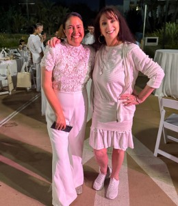 Monica Castaneda and Karen Salkin at the end of the Diner En Blanc. Photo by Victoria Westbrook.